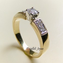 Anillo de compromiso "Amore"