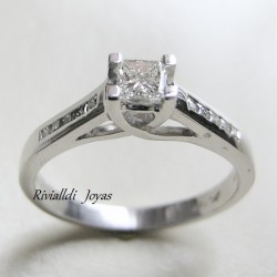 Anillo de compromiso "Ashley"