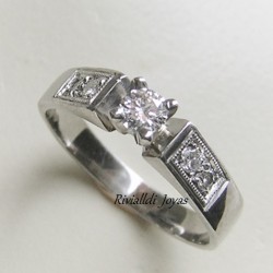 Anillo de compromiso "Princesas"