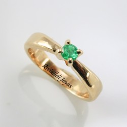 Anillo con esmeralda  "Catalina"